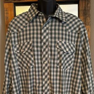 Wrangler Men's Dark Green Pearl Snap Plaid Button Down Western Shirt